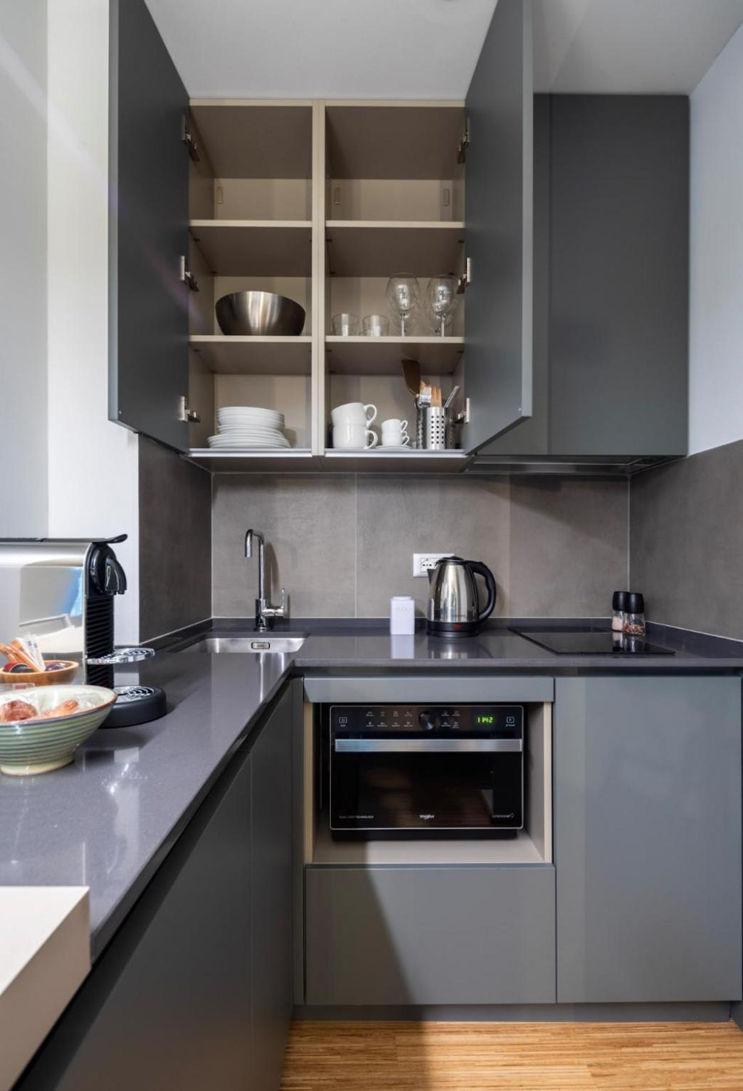 30Cavour Luxury Suites Pavia Eksteriør bilde