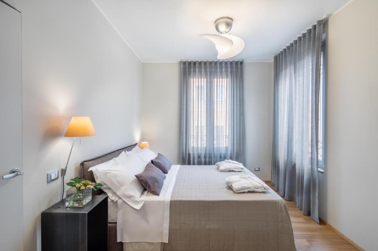 30Cavour Luxury Suites Pavia Eksteriør bilde