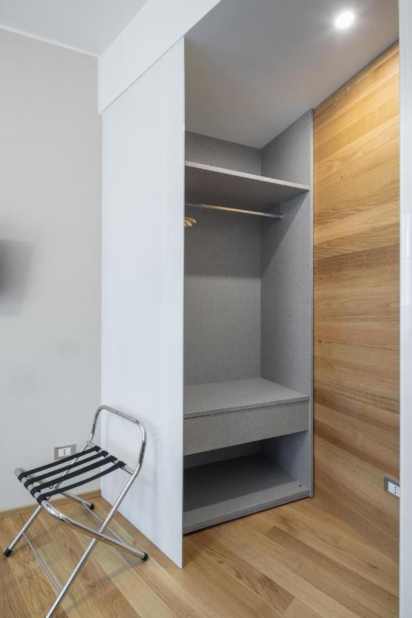 30Cavour Luxury Suites Pavia Eksteriør bilde