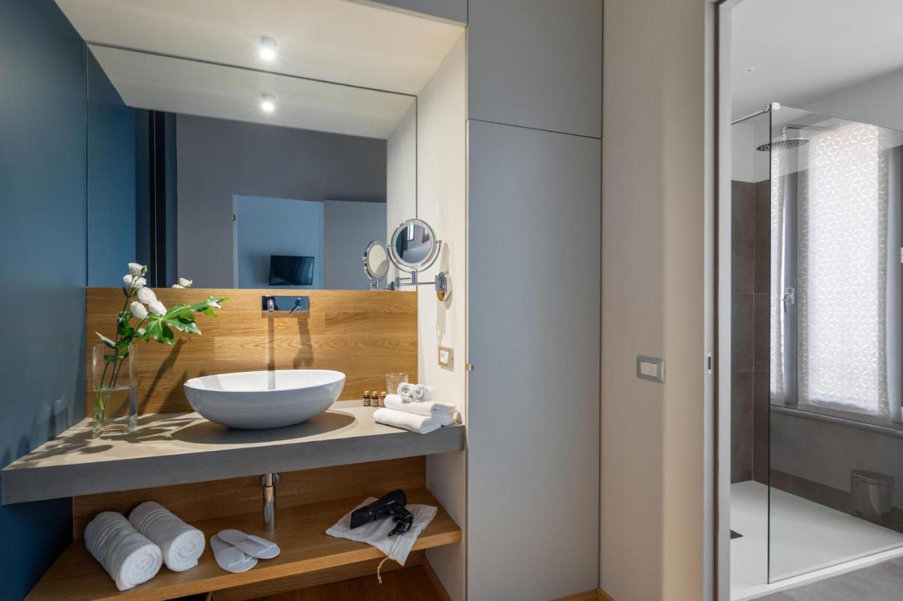 30Cavour Luxury Suites Pavia Eksteriør bilde