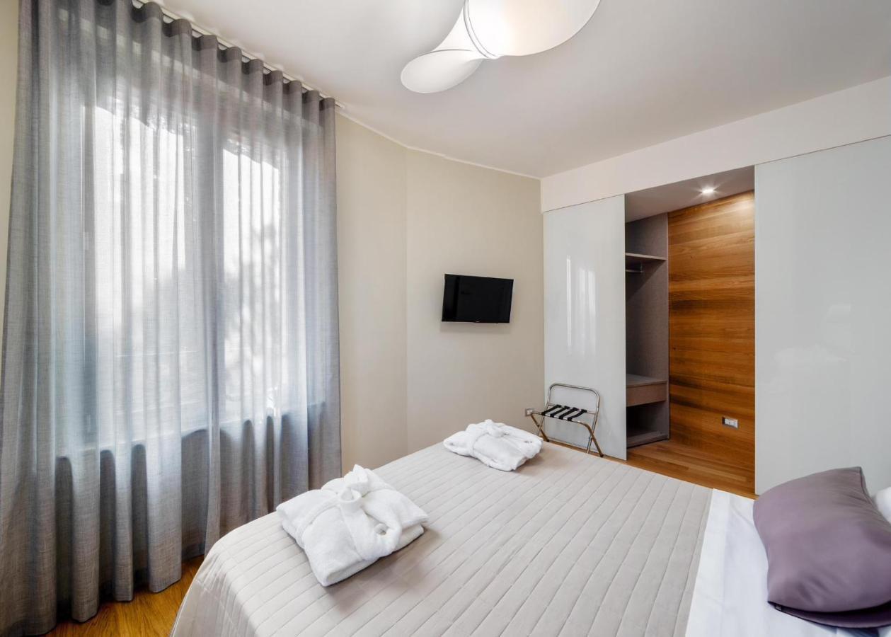 30Cavour Luxury Suites Pavia Eksteriør bilde